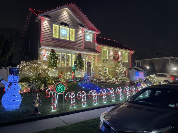 A full front-yard display